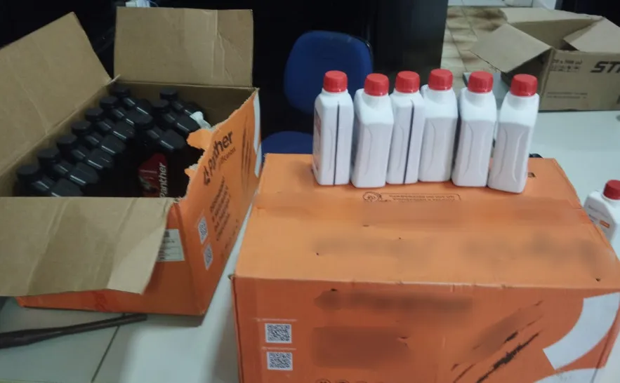 Durante as diligências foram localizados e apreendidos combustíveis armazenados de forma irregular - Foto: Divulgação PCTO